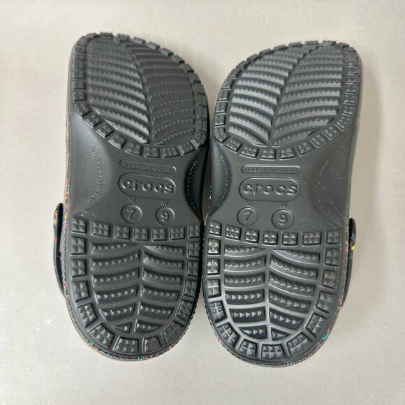 Crocs Disney Mickey Halloween Glow In The Dark Classic Clog Womens size 9 Mens 7 - Picture 12 of 16